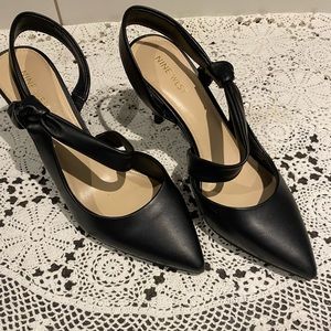 Nine West sling back pumps